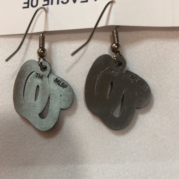 Washington nationals, baseball logo W earrings with hook MLB - Picture 2 of 2